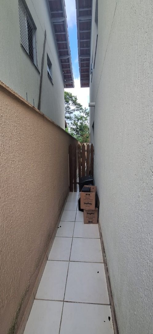 Casa à venda e aluguel com 3 quartos, 90m² - Foto 4
