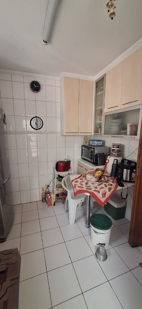 Casa à venda e aluguel com 3 quartos, 90m² - Foto 33