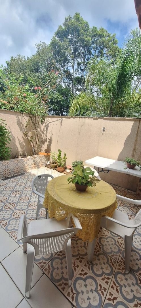 Casa à venda e aluguel com 3 quartos, 90m² - Foto 35