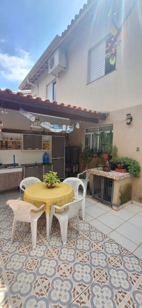 Casa à venda e aluguel com 3 quartos, 90m² - Foto 38
