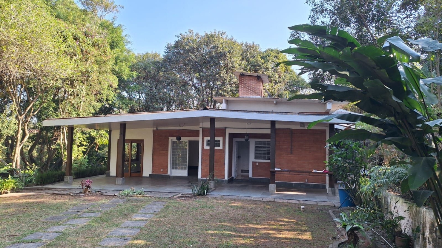 Casa para alugar com 3 quartos, 150m² - Foto 1
