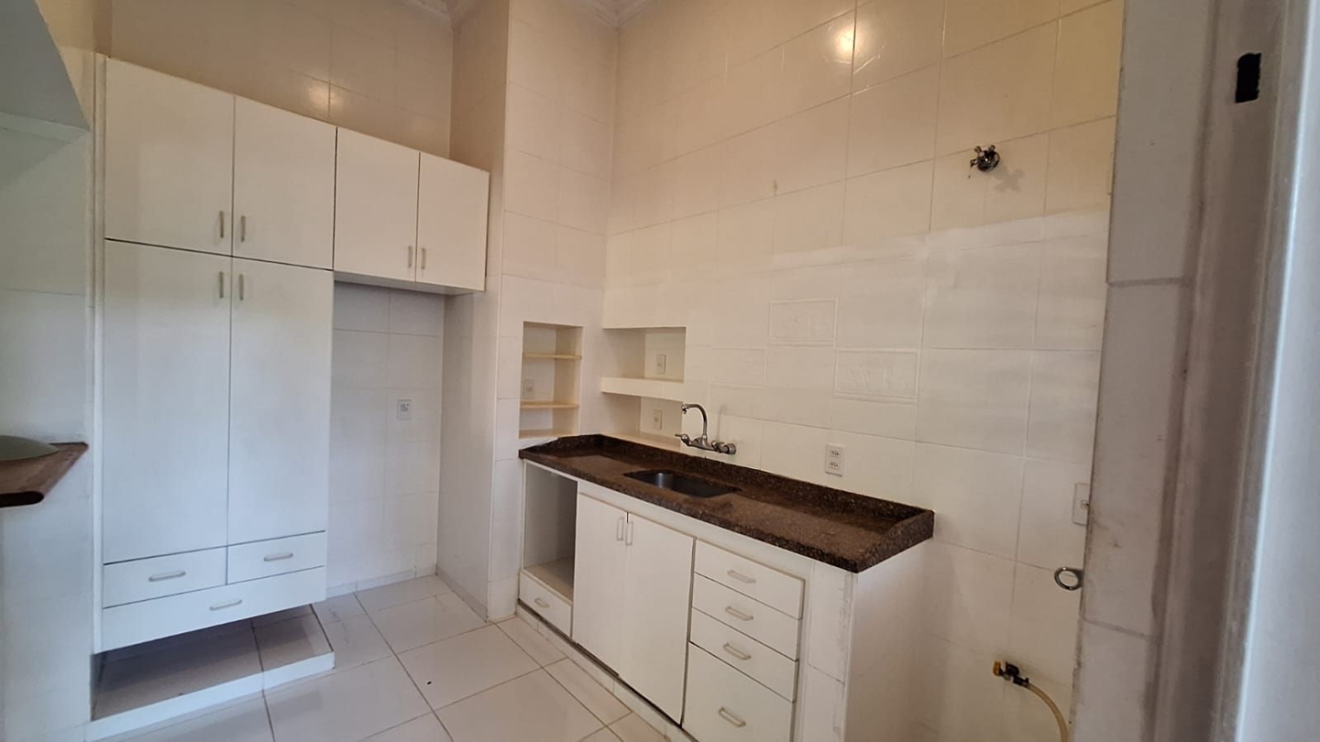 Casa para alugar com 3 quartos, 150m² - Foto 4