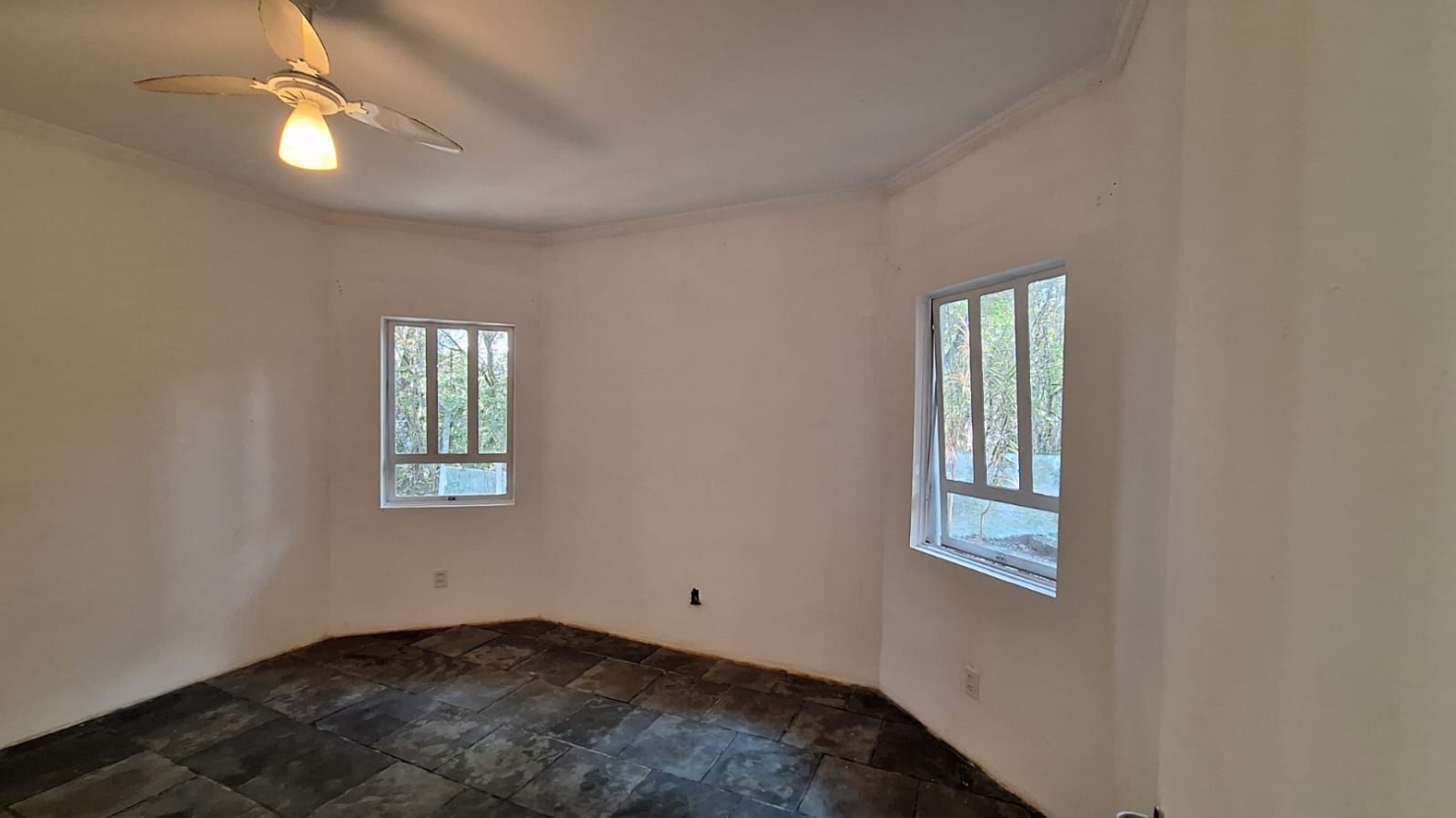 Casa para alugar com 3 quartos, 150m² - Foto 11