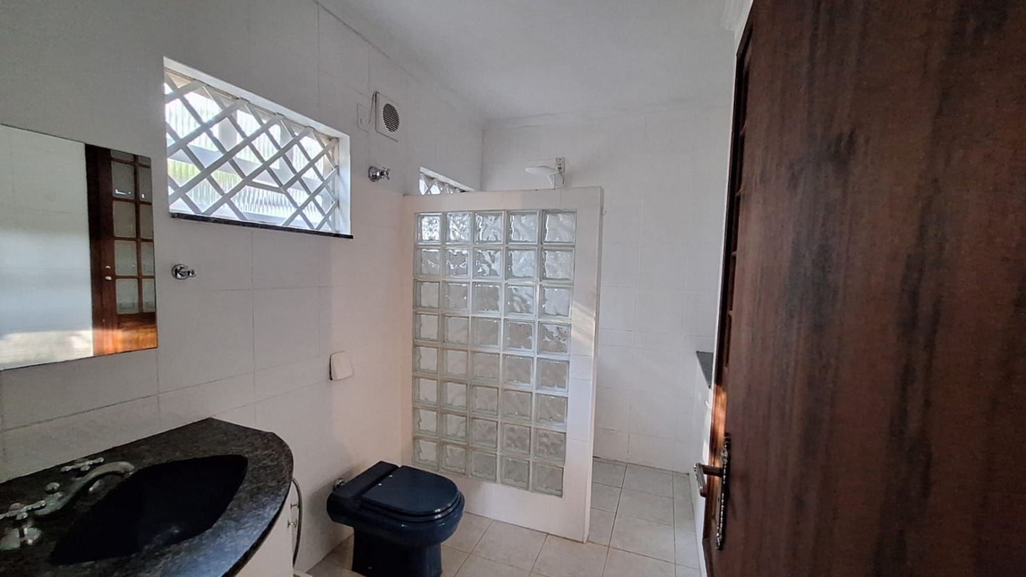Casa para alugar com 3 quartos, 150m² - Foto 12