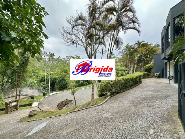 # - Casa em condomínio para Venda em Embu das Artes - SP - 3