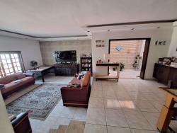 Casa para Venda em Cotia - 2