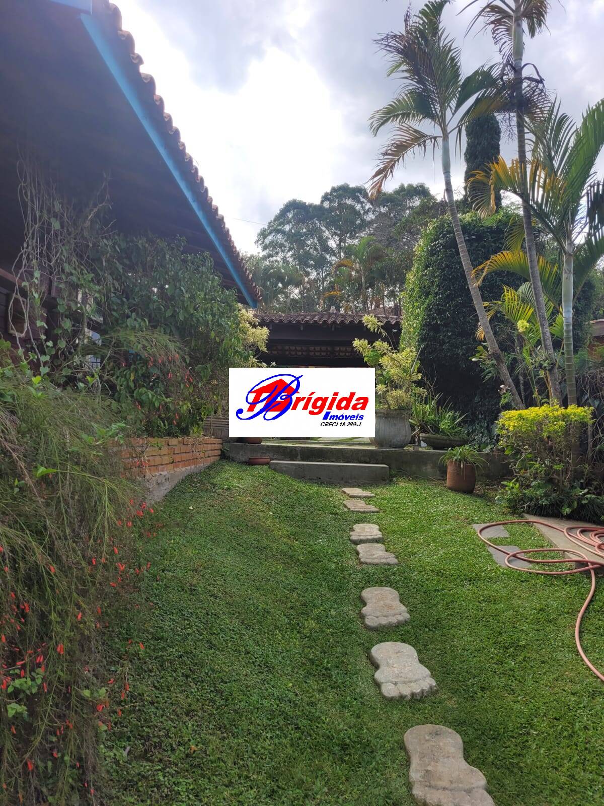 Casa de Condomínio à venda com 3 quartos, 271m² - Foto 8