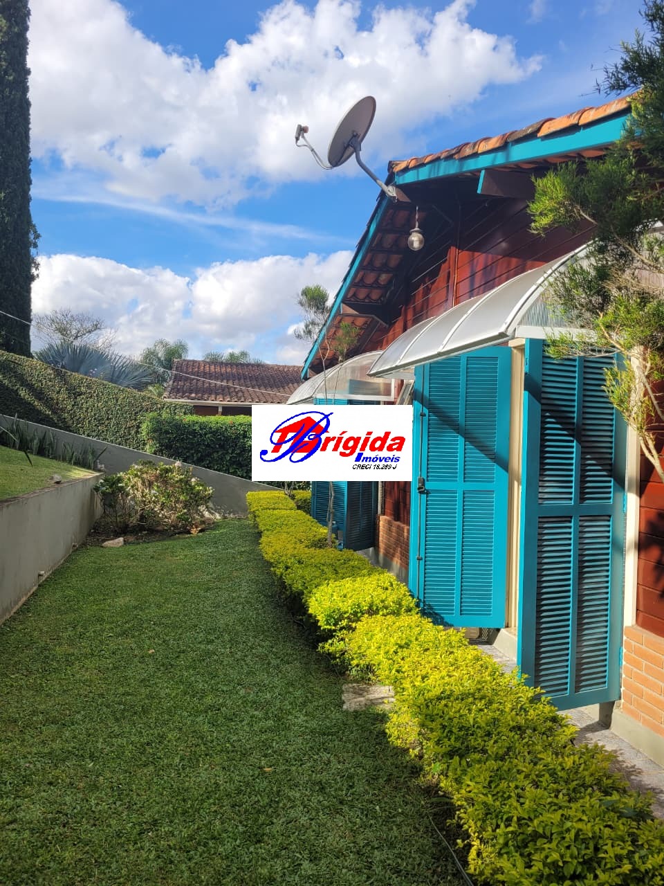 Casa de Condomínio à venda com 3 quartos, 271m² - Foto 1